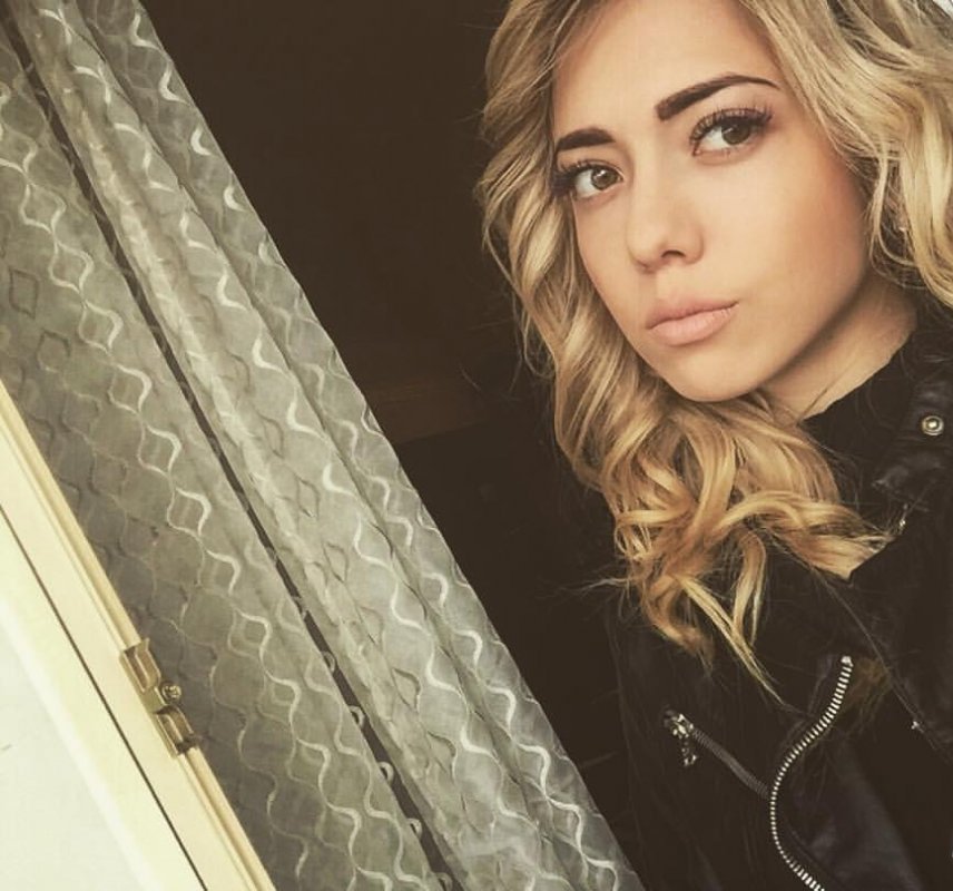Проcтитутка Полина